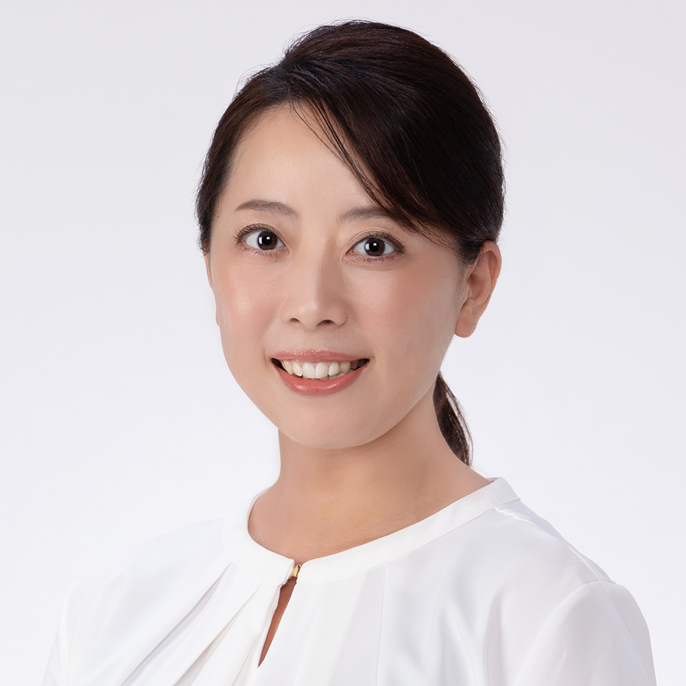 青木ひとみ